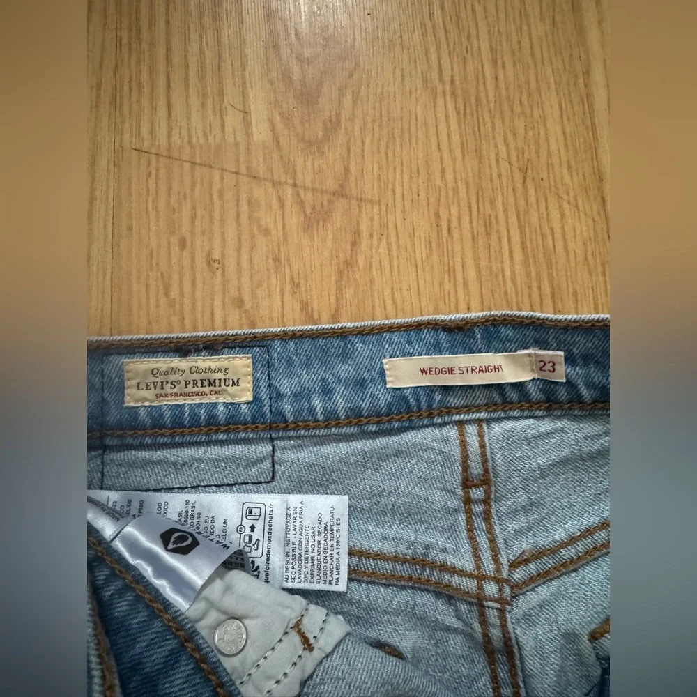 Levi’s wedgie straight ankle jeans - Picture 6 of 8